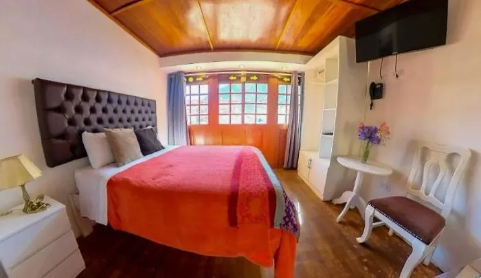 Rhouse Hotel 3*