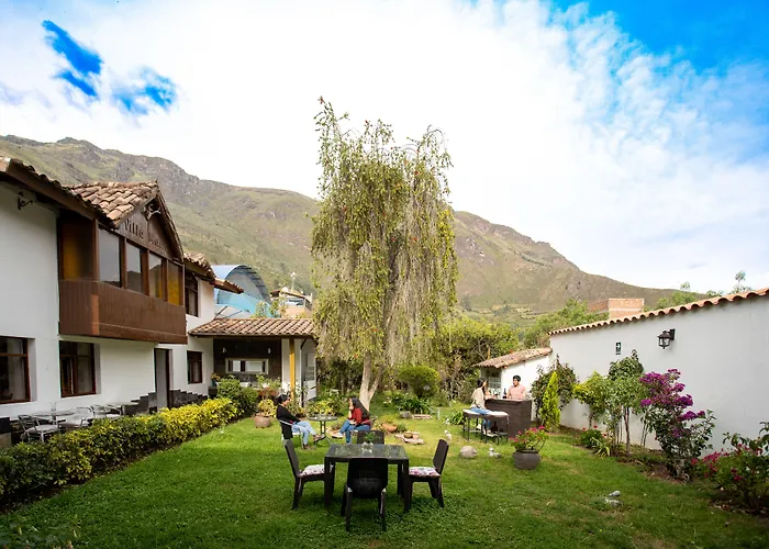 Rhouse Hotel 3*