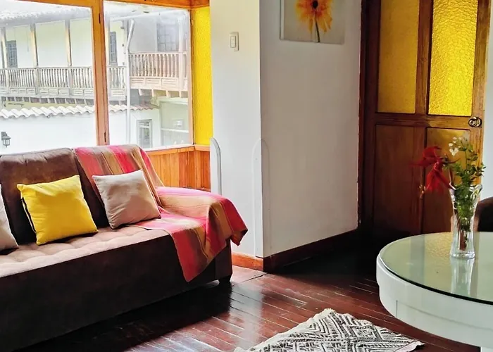 Rhouse Hotel 3*